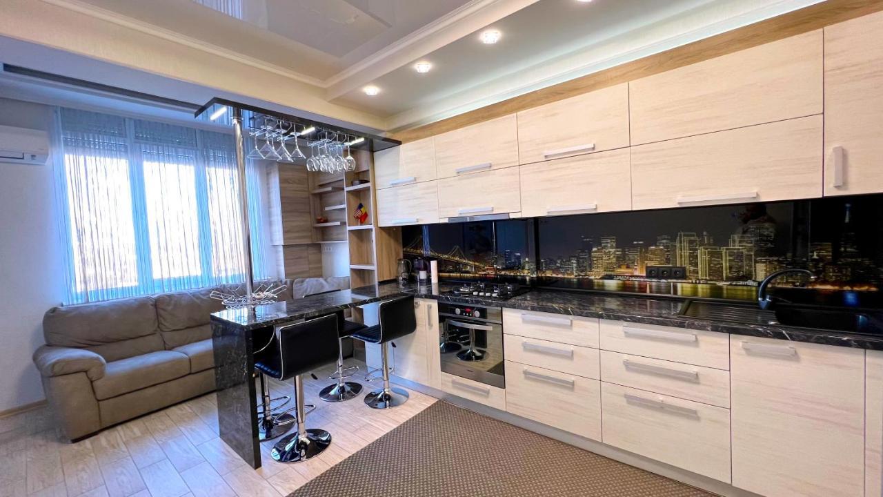 Apartament De Lux Cu 2 Camere Si Living Kişinev Dış mekan fotoğraf
